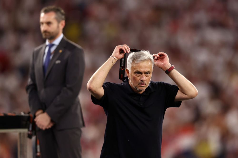 Locul doi nu e pentru el! Jose Mourinho a aruncat medalia imediat după ce a primit-o! Ce a spus după prima finală pierdută _8