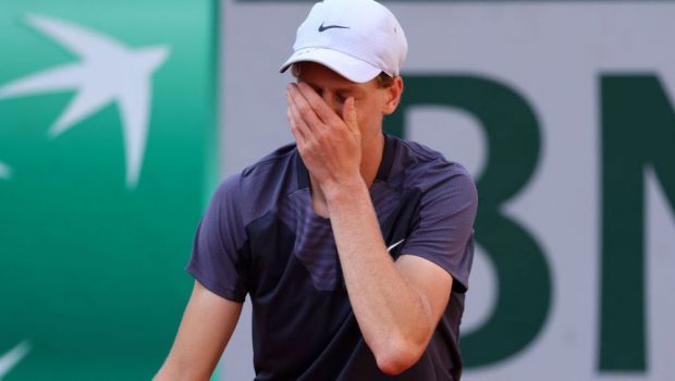 
	Darren Cahill trăiește o nouă dramă la Roland Garros: Sinner, eliminat după 5 ore și 26 de minute de joc

