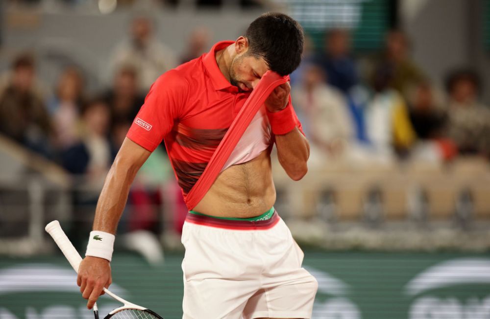 Nicio vedetă nu e prea mare în Paris! Djokovic, huiduit pentru un time-out medical. Sârbul a ripostat_31
