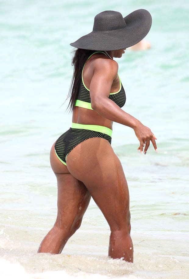 Serena Williams glumește despre formele sale: „Nu știu dacă bebelușul e în față sau în spate”_14