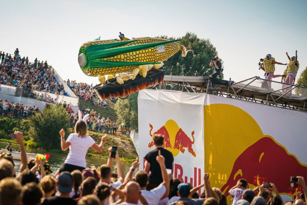 Red Bull Flugtag, competiția mașinăriilor zburătoare și a piloților neînfricați, vine în septembrie la București_7