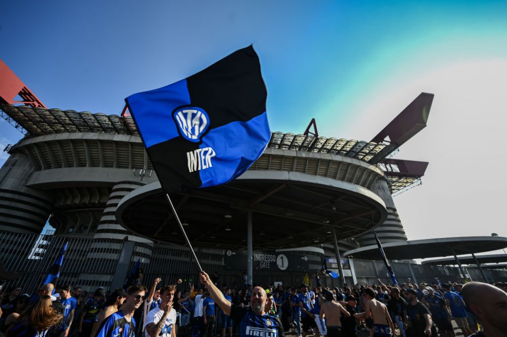 Fanii lui Inter Milano au luat cu asalt stadionul Giuseppe Meazza. Peste 50.000 de persoane își susțin favoriții_4