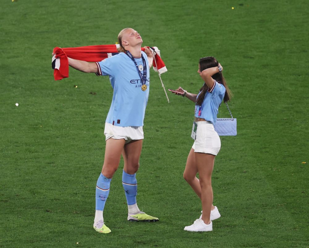 Apariție ultra-rară! Erling Haaland, alături de iubita fotbalistă după finala Champions League _17
