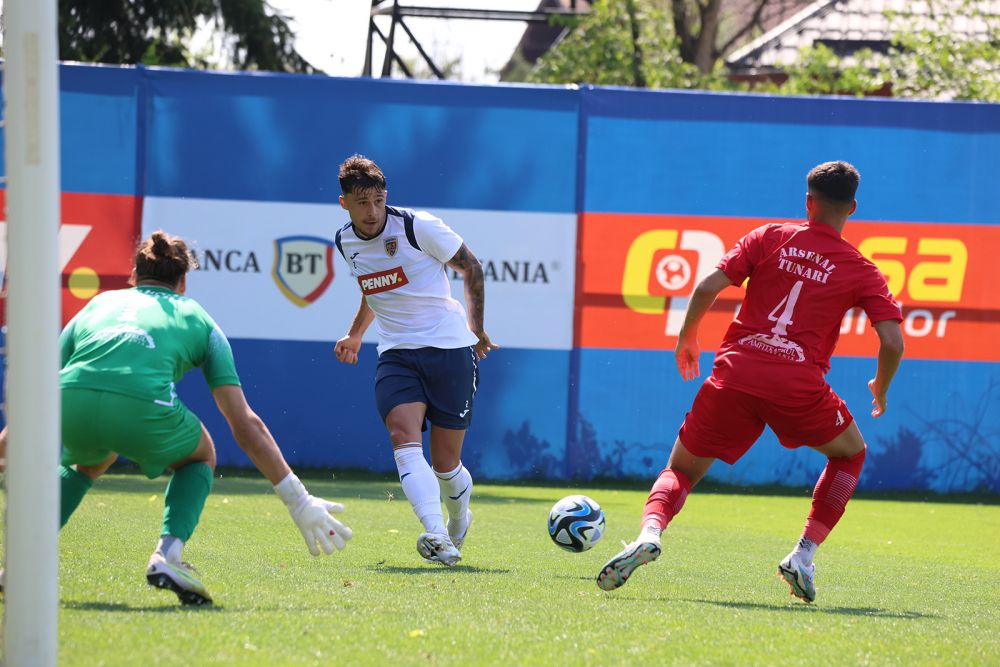 Naționala lui Edward Iordănescu a disputat un meci amical duminică dimineața!_5