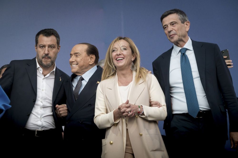Giorgia Meloni, ”fata” lui Silvio Berlusconi! A lucrat în cluburile de noapte din Roma și ”Don Silvio” a făcut-o prim-ministrul Italiei_14