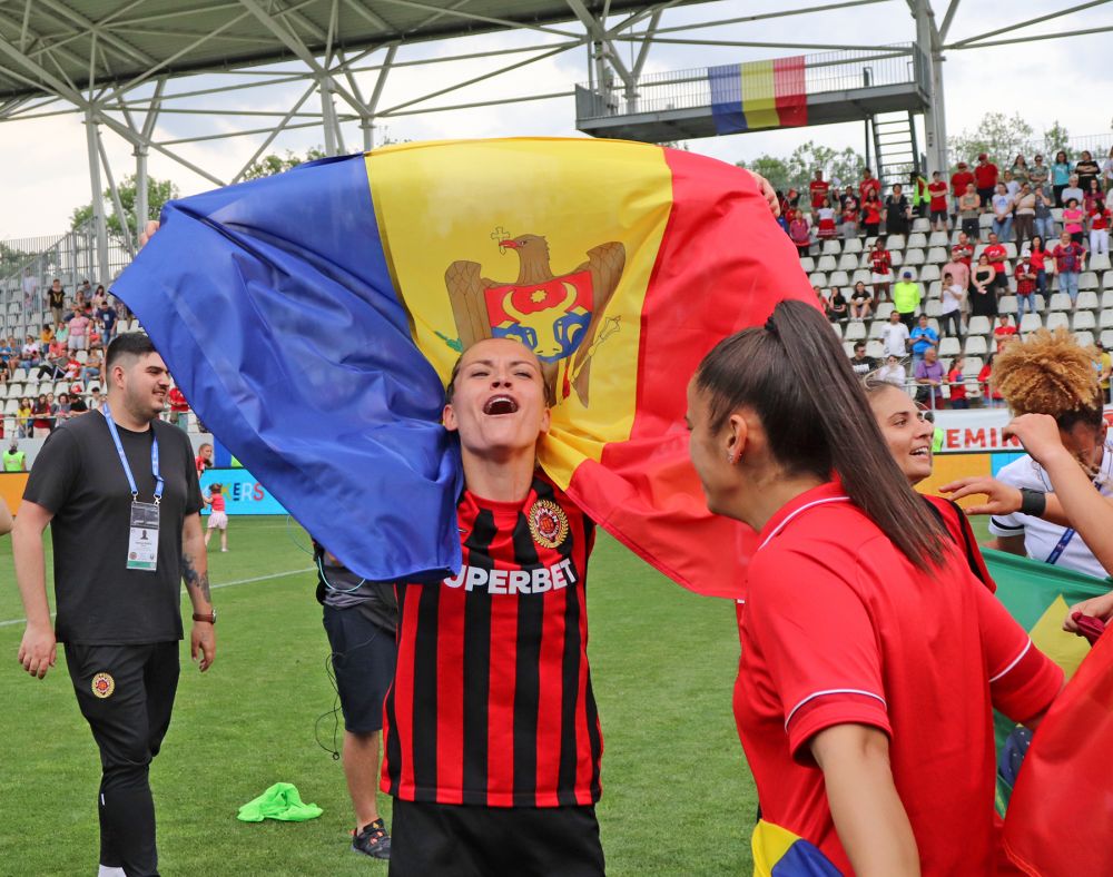 E născută în Moldova, a jucat la Barcelona și a fost MPV-ul Cupei României: "Mă trezesc cu fotbal, mănânc fotbal, beau fotbal!"_17