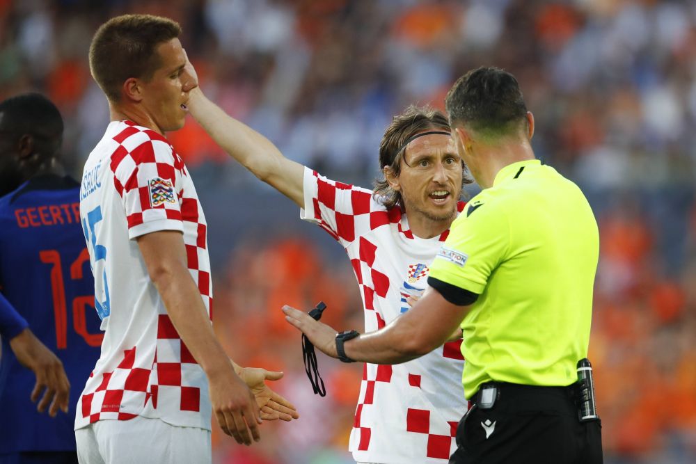 ”Istvan Kovacs se chinuia să ajungă acasă, în baie”! Ce scrie presa internațională despre arbitrul român după Olanda - Croația 2-4_1