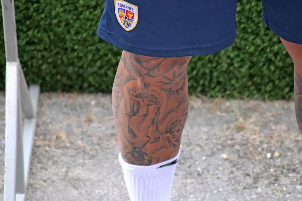 Jovan "Tattoo" Markovic. Atacantul Craiovei e cel mai tatuat jucător al naționalei U21_10