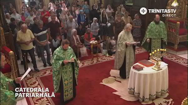 Gigi Becali a citit și cântat alături de preoți la Sfânta Liturghie de la Catedrala Patriarhală! (17.06.2023)