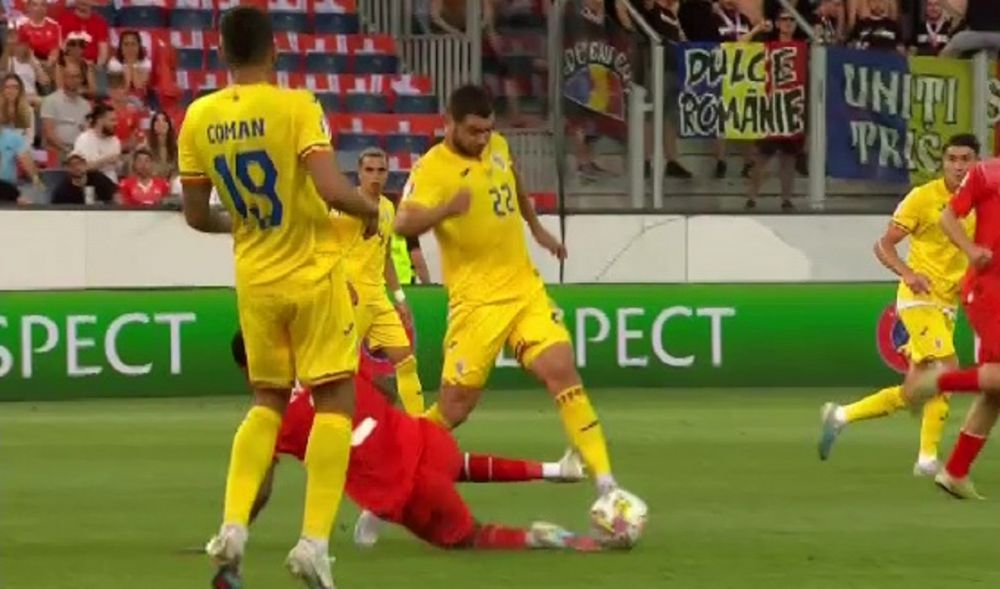 Elvețienii recunosc: iertați de o eliminare în meciul cu România, la 0-0: "Putea fi roșu!"_13