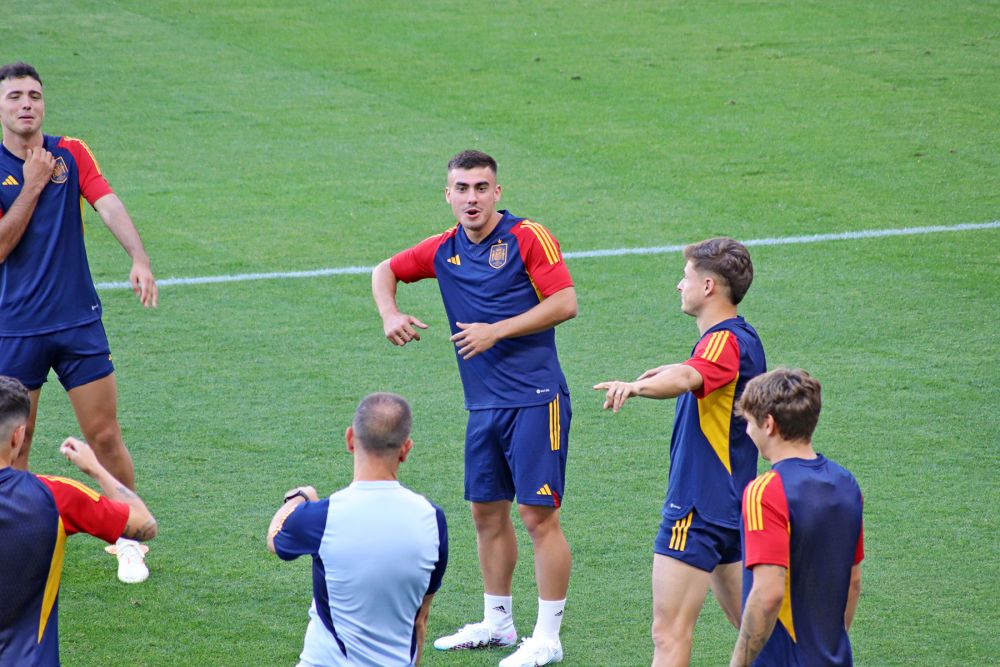 Antrenorul Spaniei are amintiri plăcute cu românii la Atletico Madrid: "Cu Contra vorbesc des, cu Prodan am fost coleg de cameră"_9