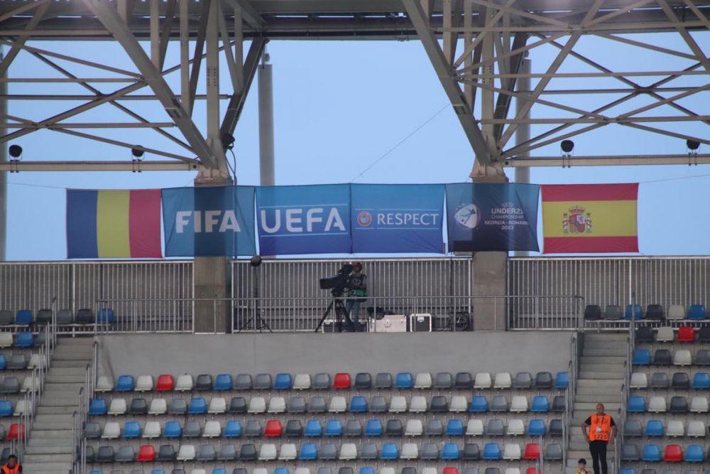 Galeria de la CSA Steaua e prezentă la România U21 - Spania U21! Ce banner au afișat fanii pe Ghencea_1