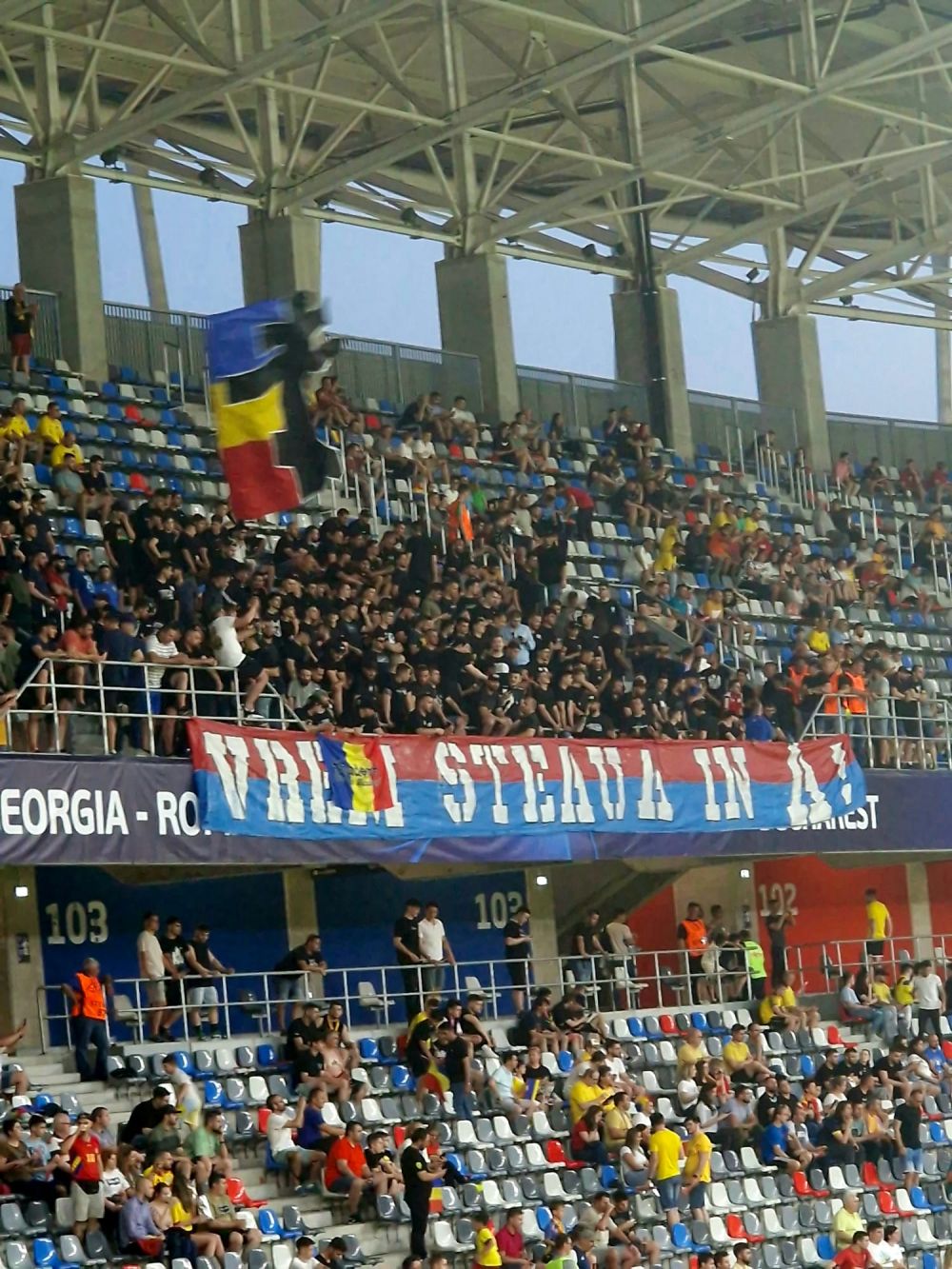 Galeria de la CSA Steaua e prezentă la România U21 - Spania U21! Ce banner au afișat fanii pe Ghencea_3