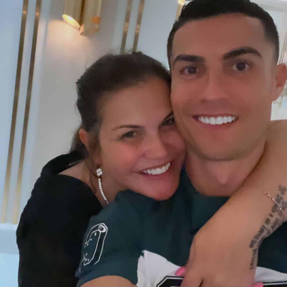 „Mama Dolores a vrut să facă avort!” Dezvăluire neașteptată a surorii lui Ronaldo: „Să-l sărbătorim pe perfectul dintre imperfecți!” _6