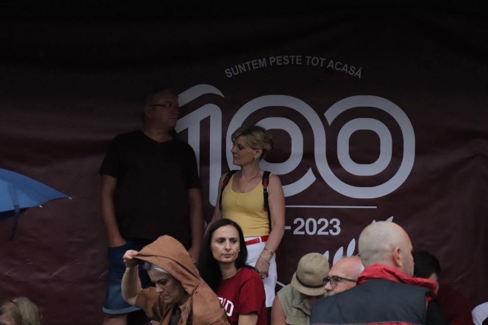 Dan Șucu și soția sa au făcut spectacol pe Giulești, la sărbătorirea centenarului! Cum au fost surprinși_30