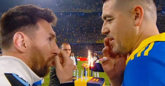Leo Messi Boca Juniors Juan Roman Riquelme la bombonera