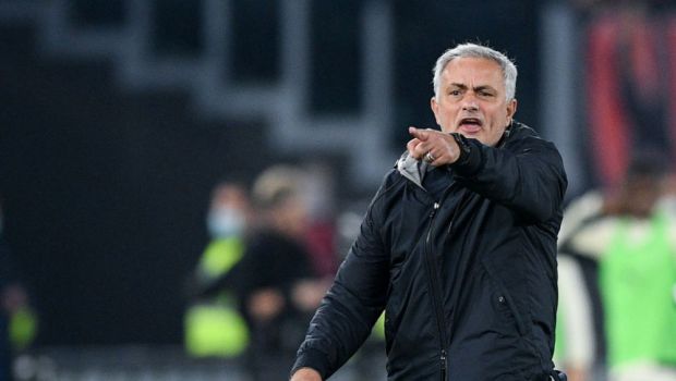 
	Din rău în mai rău pentru Jose Mourinho! Suspendat de UEFA, tehnicianul a fost sancționat și în Serie A
