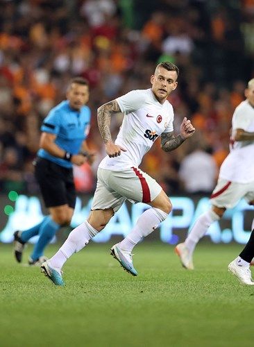 Cum s-au descurcat Olimpiu Moruțan și Alexandru Cicâldău la Galatasaray în thriller-ul cu Hull City: turcii au pierdut deși aveau 3-1 în minutul 83!_2