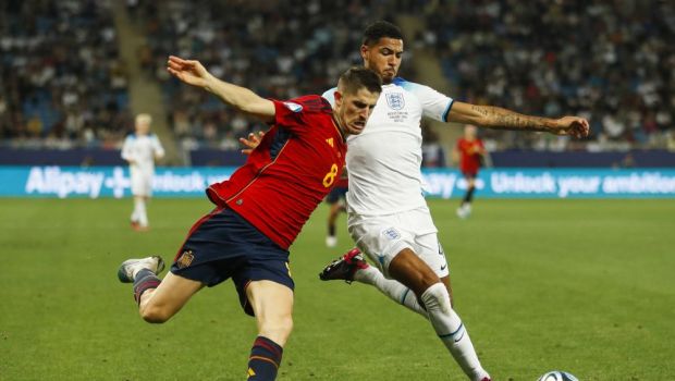 
	Anglia U21 - Spania U21 1-0. Dramă la cote înalte! Britanicii sunt campionii Europei după o finală interzisă cardiacilor
