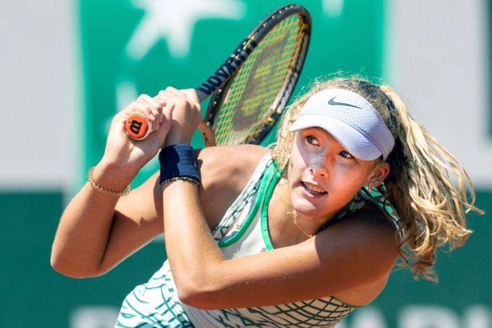 O oprește cineva? Născută în 2007, Mirra Andreeva s-a calificat în optimile turneului de la Wimbledon_3