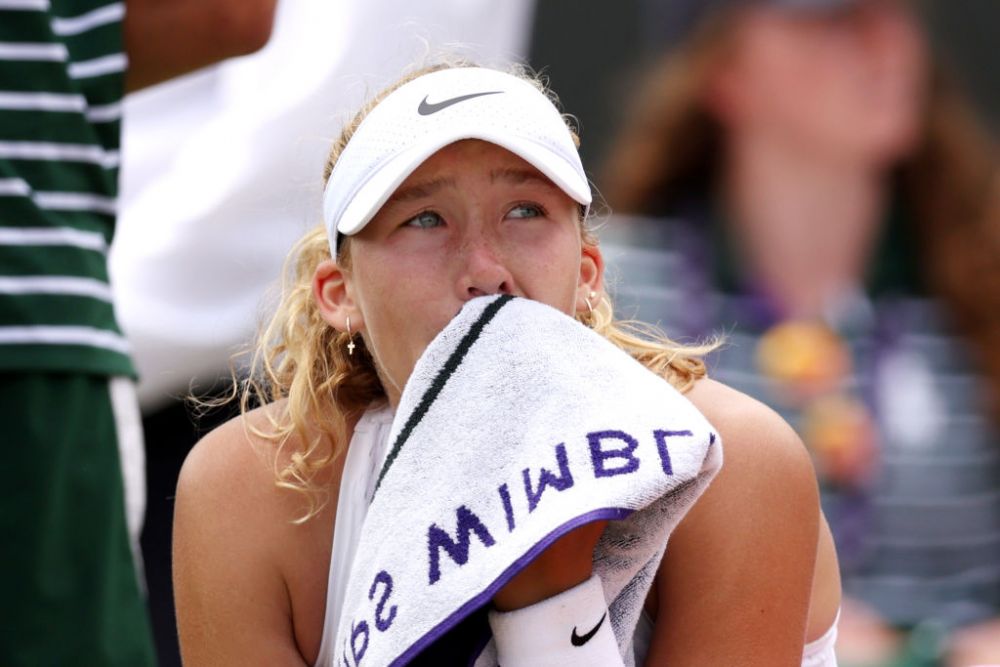 Jucătoarea de 16 ani din Rusia, în centrul unui scandal la Wimbledon. Spectatorii au fluierat la scenă deschisă momentul_6