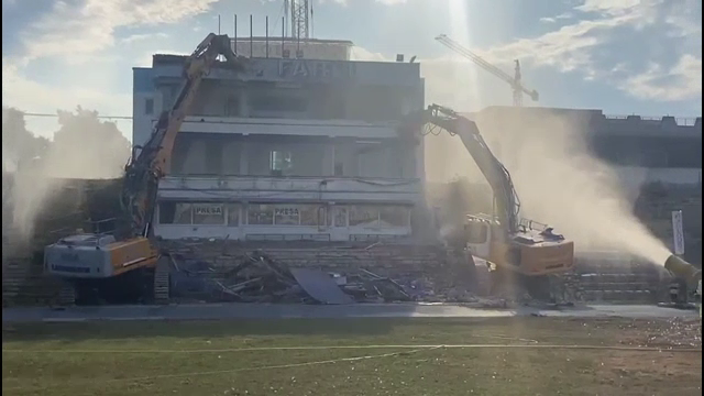 A început demolarea stadionului din Constanța: ”Moment istoric”. Când apare noua arenă_9