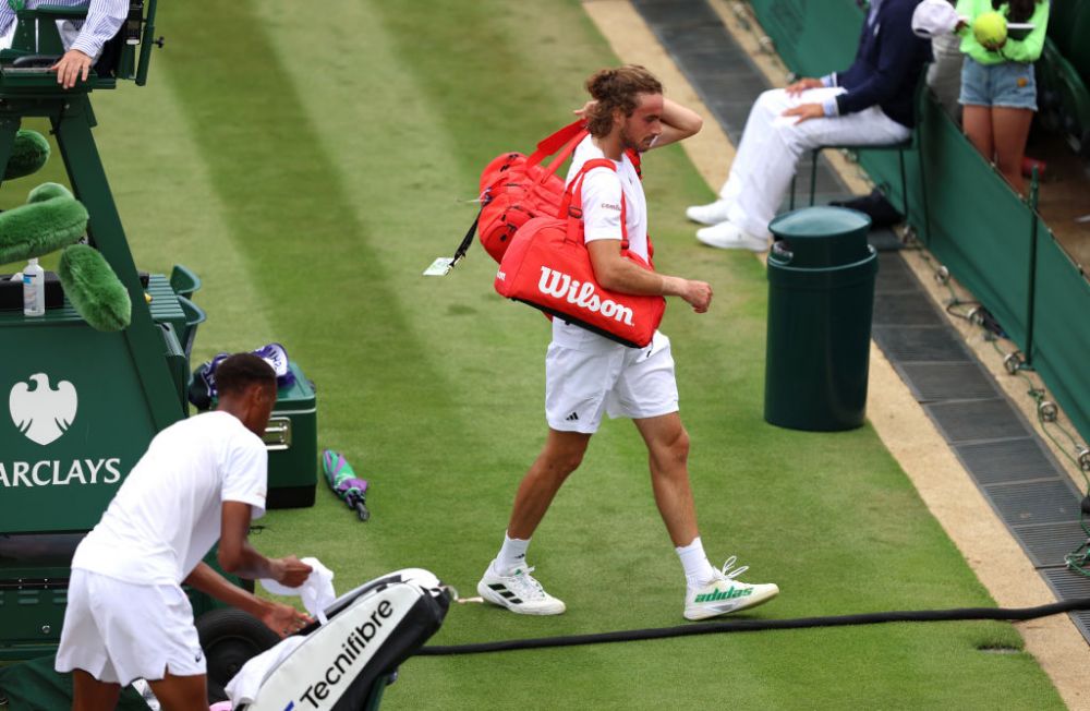 Ce a făcut Tsitsipas, la conferința de presă, după eliminarea surprinzătoare suferită în optimile Wimbledon_21