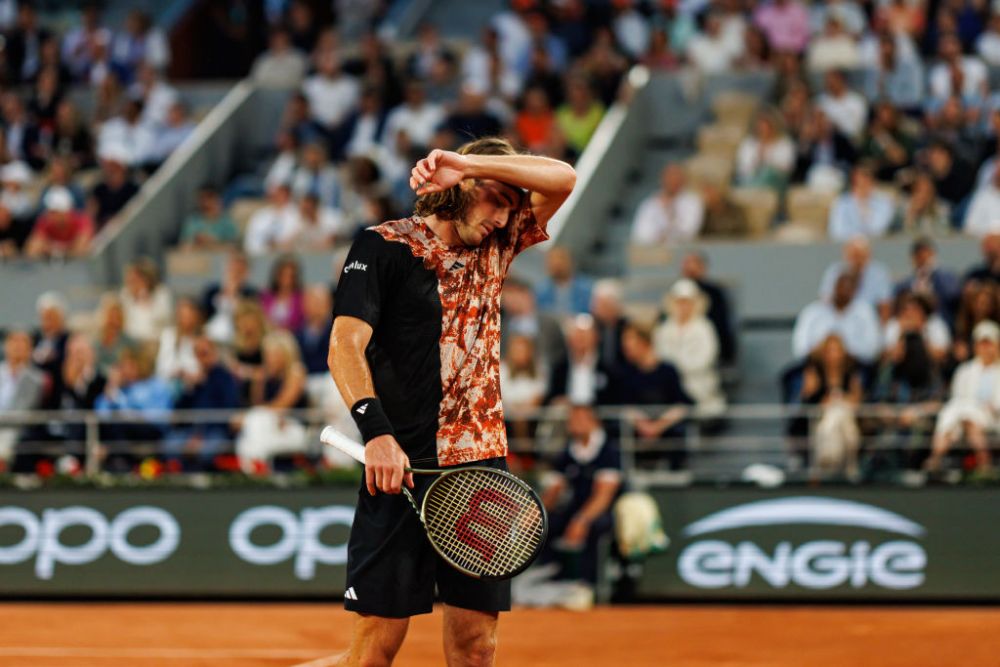 Ce a făcut Tsitsipas, la conferința de presă, după eliminarea surprinzătoare suferită în optimile Wimbledon_7