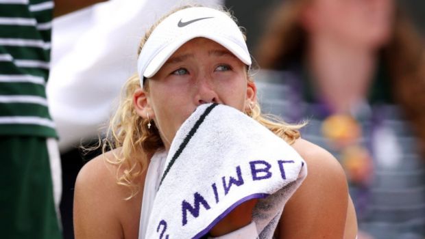 
	Rusoaica de 16 ani, amendată în mod controversat, după eliminarea din turneul de la Wimbledon
