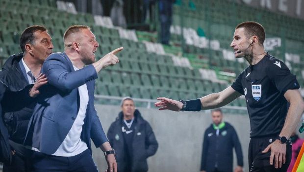 
	Cosmin Moți, directorul tehnic al lui Ludogoreț Razgrad, a luat foc după 0-2 cu Ballkani în preliminariile Champions League
