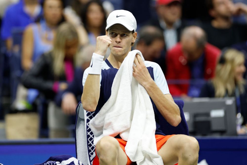 Djokovic „alunecă” în a noua finală a carierei, la Wimbledon: l-a bătut pe Sinner în minimum de seturi_16