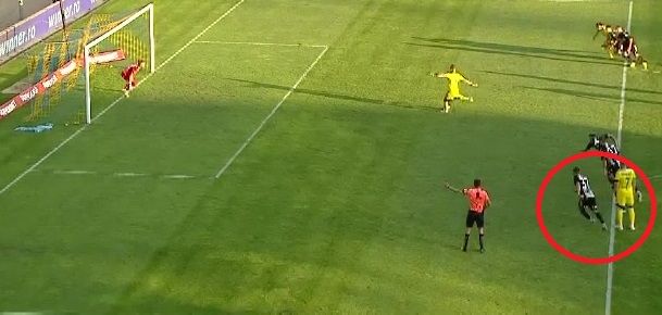 Panduru îl ironizează pe Budescu după penalty-ul ratat: "Așa trebuie bătut, încet, din gleznă"_4