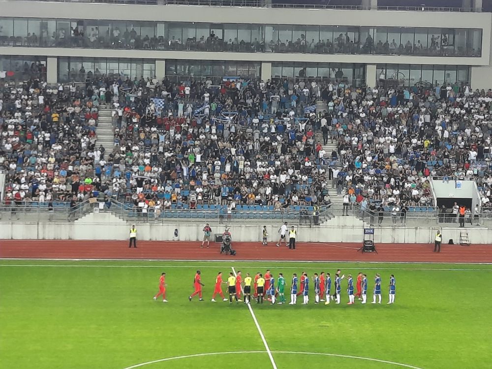 Cum arătau tribunele înainte de FCU Craiova - FCSB! Oltenii au anunțat ”sold-out” înainte de meci_3