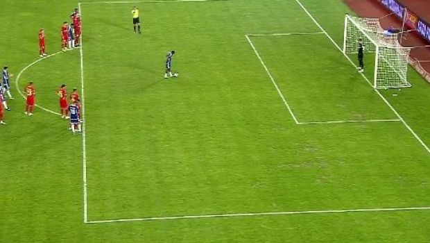 
	Penalty cum rar se vede și scandal! Ce a făcut Sidibe în FC U Craiova - FCSB

