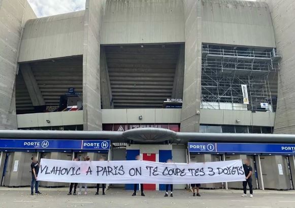Paris Saint-Germain dusan vlahovic PSG