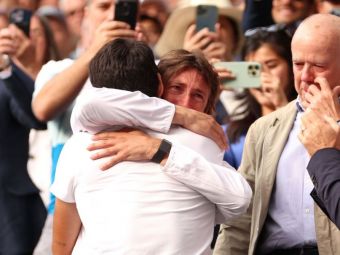 
	O imagine cât o mie de cuvinte: cum a reacționat Juan Carlos Ferrero, când l-a văzut pe Alcaraz câștigând Wimbledonul
