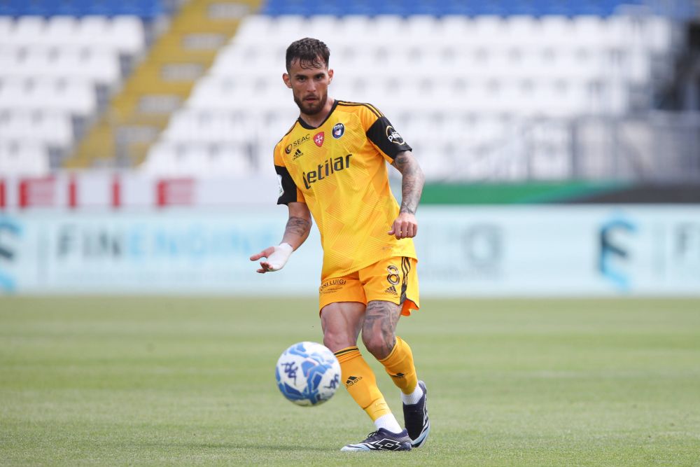 Echipele-tip pentru viitorul sezon din Serie B! Câți români vor fi titulari, Dennis Man și Valentin Mihăilă nu prind primul ”11” la Parma_5