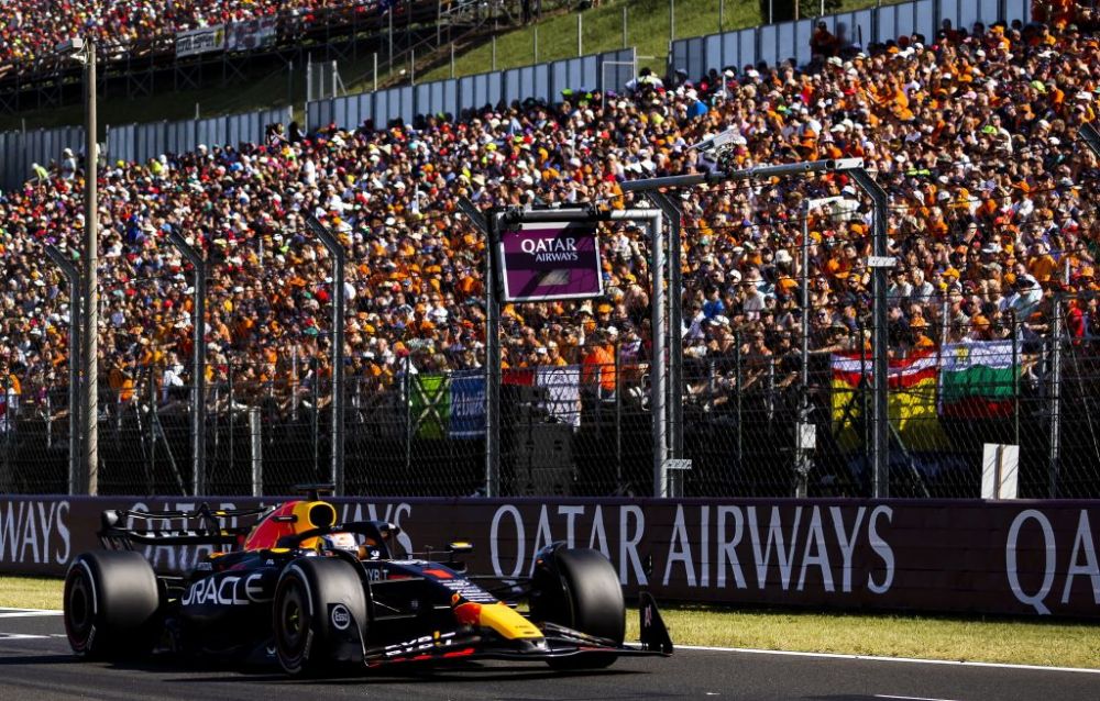 Lewis Hamilton i-a 'furat' pole-position-ul lui Max Verstappen la Marele Premiu din Formula 1 al Ungariei! Britanicul pleacă primul după mai bine de un an _1