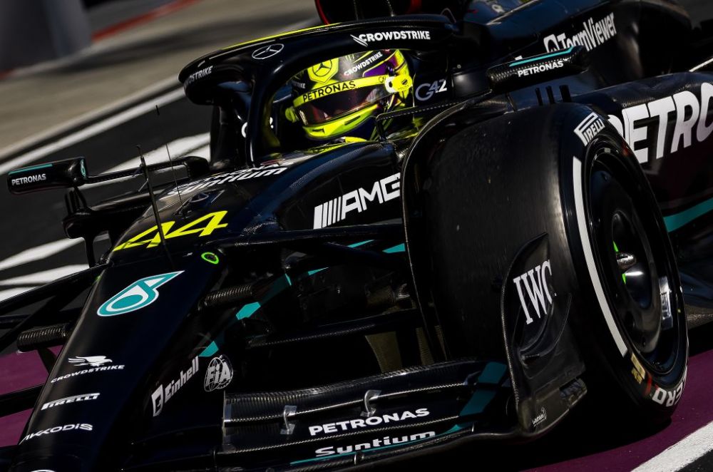 Lewis Hamilton i-a 'furat' pole-position-ul lui Max Verstappen la Marele Premiu din Formula 1 al Ungariei! Britanicul pleacă primul după mai bine de un an _2