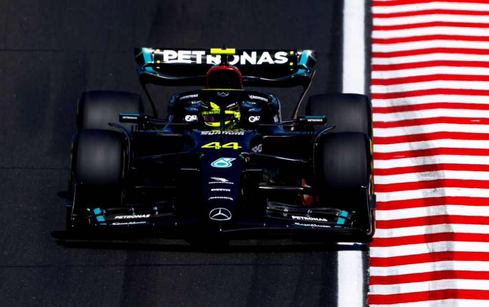 Lewis Hamilton i-a 'furat' pole-position-ul lui Max Verstappen la Marele Premiu din Formula 1 al Ungariei! Britanicul pleacă primul după mai bine de un an _4