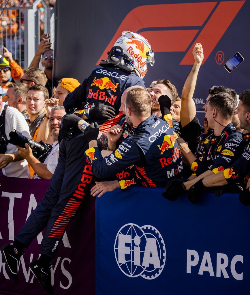 Moartea, taxele și Max Verstappen! Olandezul a ajuns la a șaptea victorie consecutivă în Formula 1! Record pentru Red Bull + Cum arată clasamentul _6