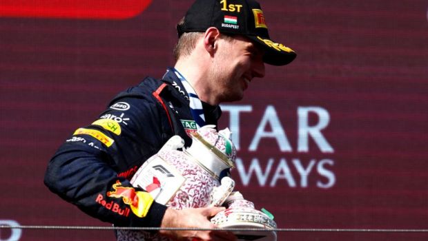 
	Moartea, taxele și Max Verstappen! Olandezul a ajuns la a șaptea victorie consecutivă în Formula 1! Record pentru Red Bull + Cum arată clasamentul&nbsp;
