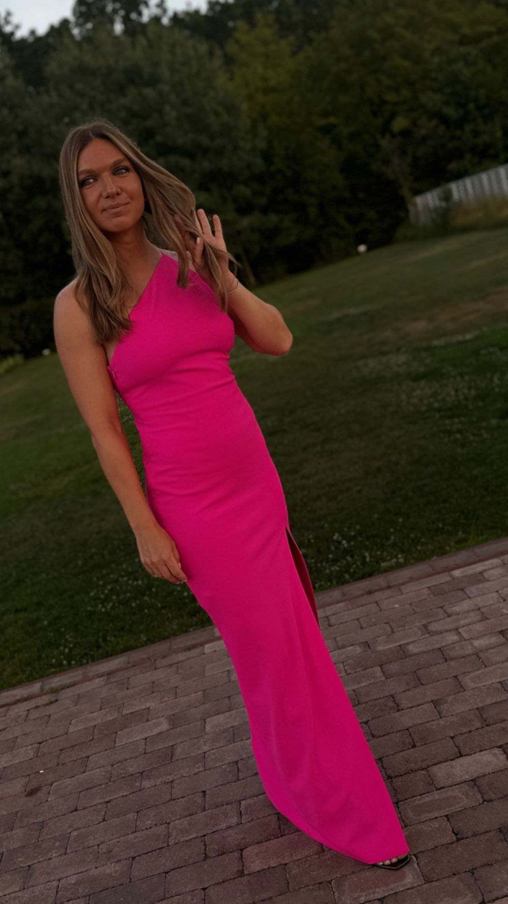 Simona Halep, apariție ravisantă la un eveniment. A purtat o rochie spectaculoasă: cât a costat outfit-ul _2