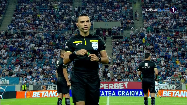 Ovidiu Hațegan a revenit la centru în Liga 1! Cele mai tari imagini cu arbitrul român_6