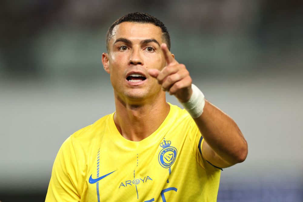 La 38 de ani, Cristiano Ronaldo a vrut să recreeze un gol istoric contra lui PSG. Ce a ieșit_2