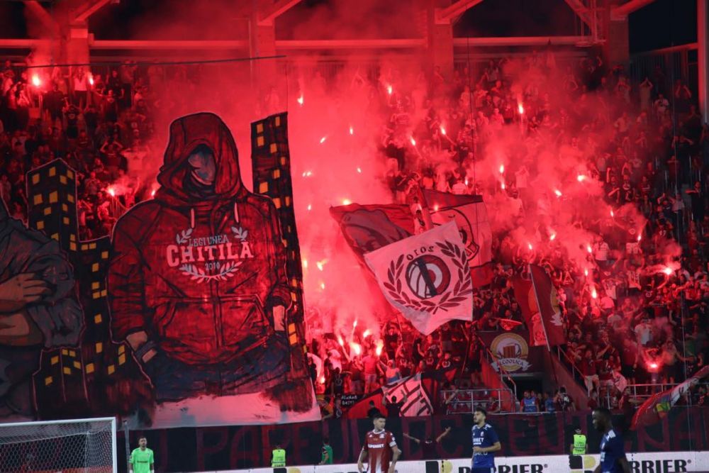 Imagini incendiară din Giulești, la Rapid - FC Botoșani! Coregrafie spectaculoasă prezentată de suporterii din peluză_5