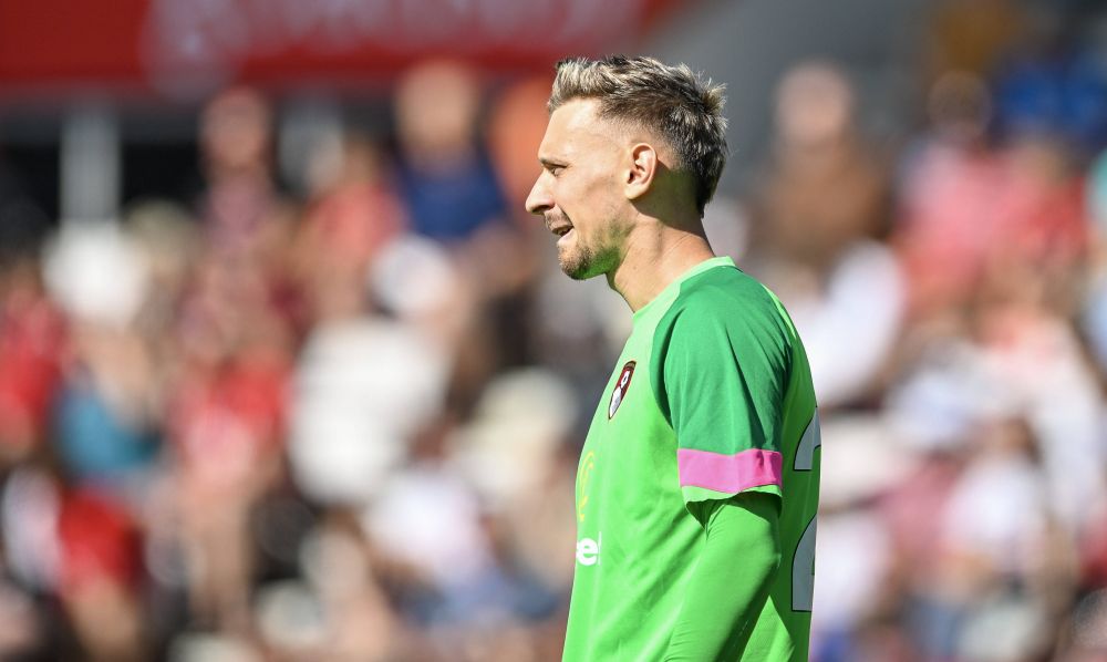 Ionuț Radu și-a făcut debutul la Bournemouth! Câte goluri a încasat portarul la primul său meci_2