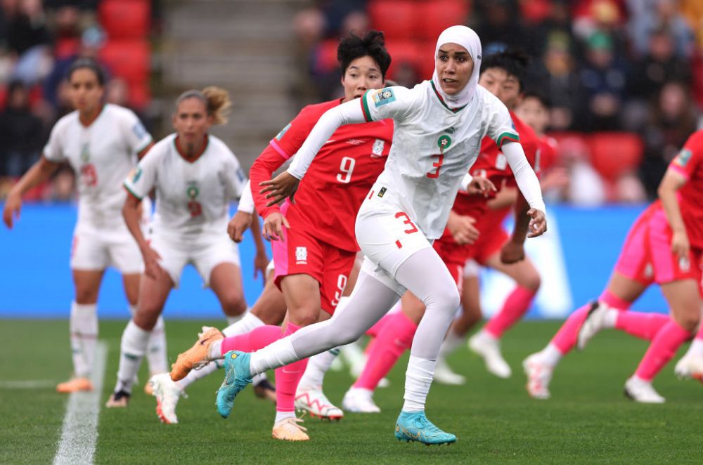 Premieră la Cupa Mondială: Nouhaila Benzina a jucat cu vălul islamic_11