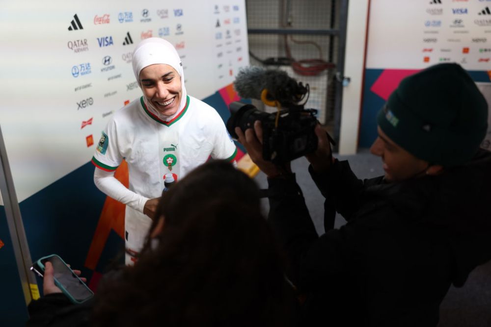 Premieră la Cupa Mondială: Nouhaila Benzina a jucat cu vălul islamic_8