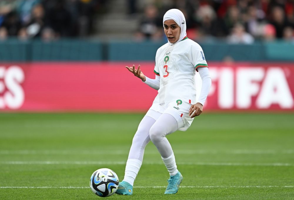Premieră la Cupa Mondială: Nouhaila Benzina a jucat cu vălul islamic_9
